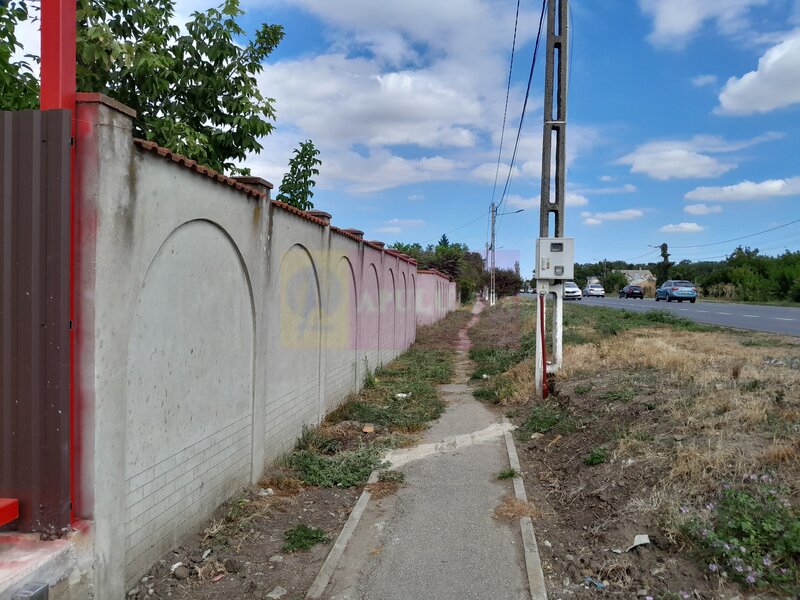 Movilita (IL)-teren de inch. 1800 mp stradal, 30 ml desch, langa Profi